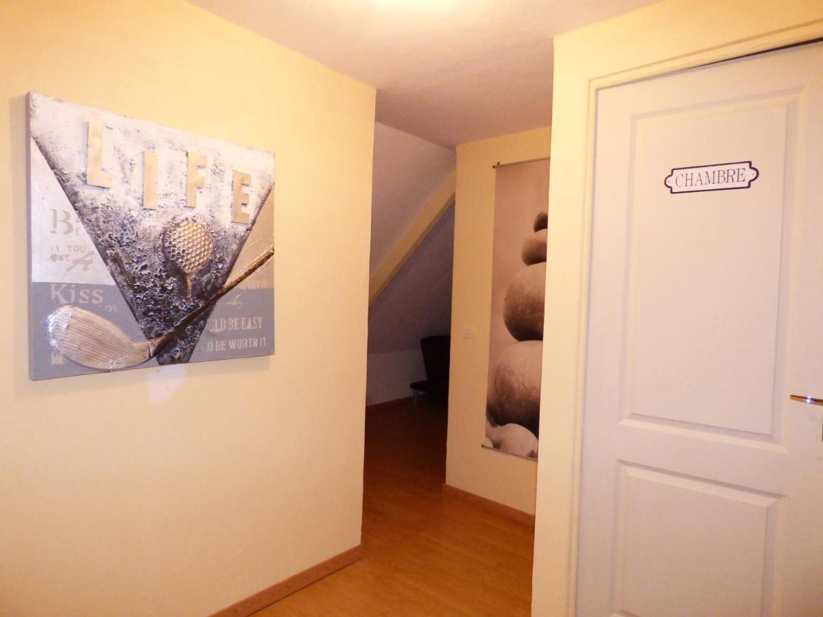 Montbizot Les Petites Brosses Bed & Breakfast エクステリア 写真