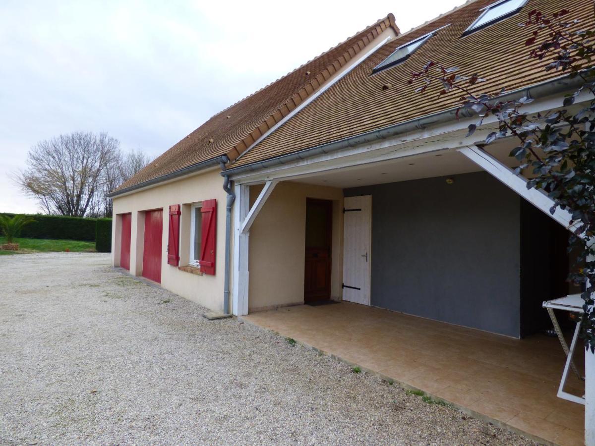 Montbizot Les Petites Brosses Bed & Breakfast エクステリア 写真