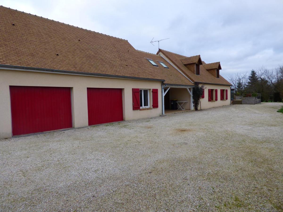 Montbizot Les Petites Brosses Bed & Breakfast エクステリア 写真